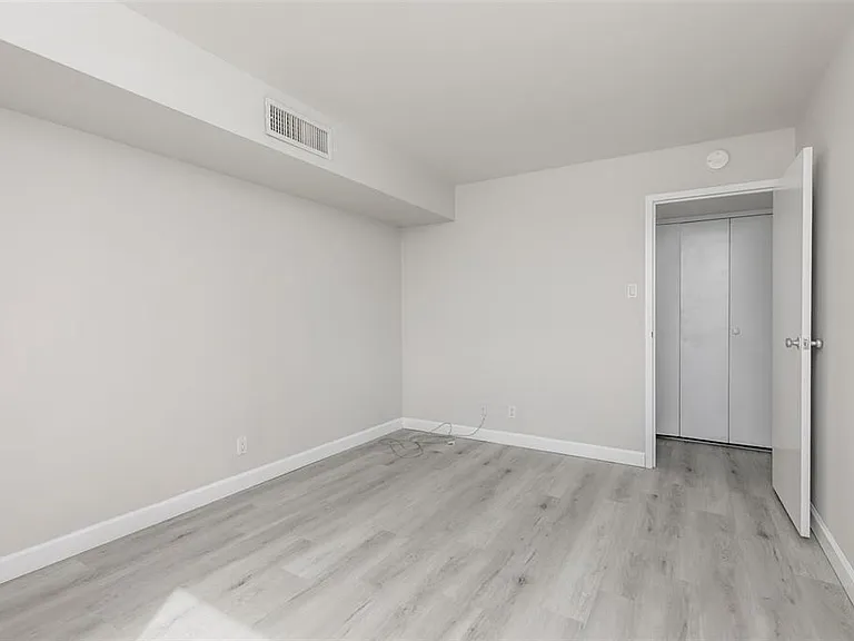 10355 Paradise Blvd #213 — Photo 33