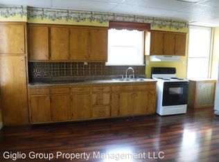 624 S Main St APT 1, Old Forge, PA 18518