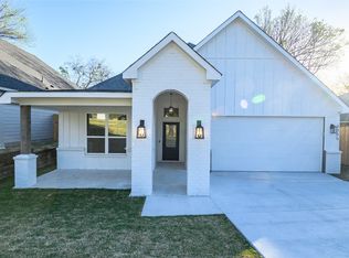 3005 21st St, Fort Worth, TX 76106