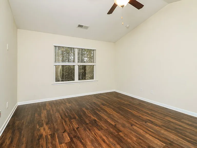 374 Darbys Run Ct — Photo 14