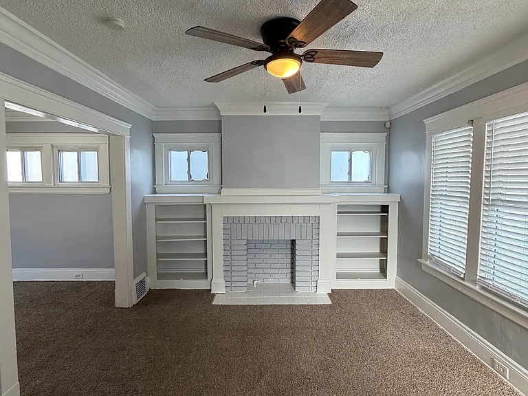 974 E 129th St — Photo 2