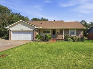317 Ridgecrest Rd, Edmond, OK 73013
