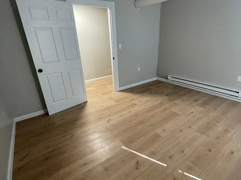 84 Munson St #2B — Photo 10