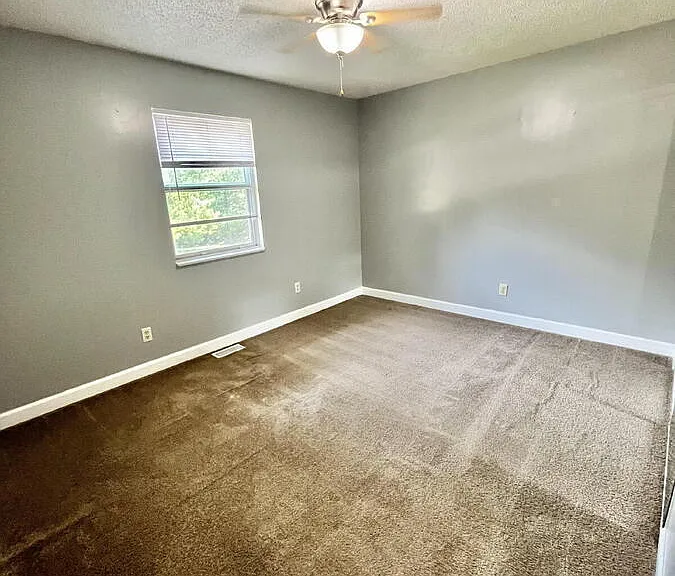 2605 Singing Hills Dr — Photo 22