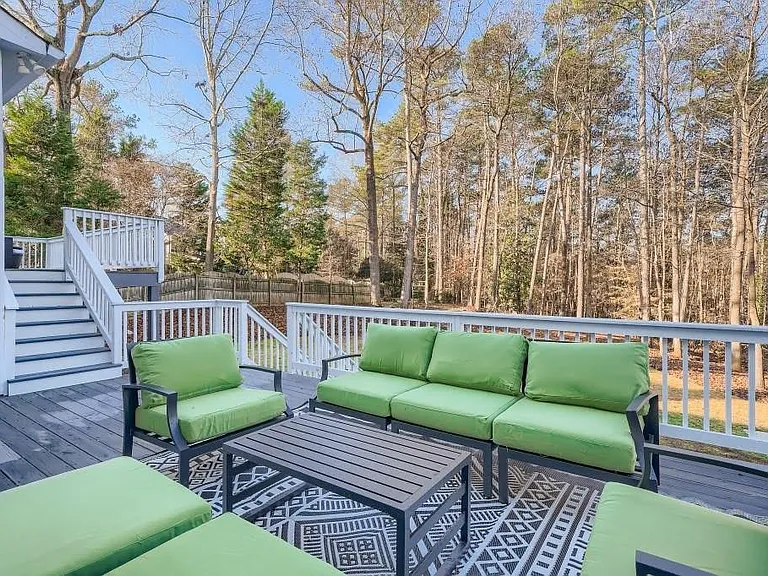 4438 Glengary Dr NE — Photo 24