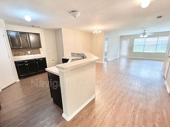 4th image of 1312 Saddle Blanket Ct