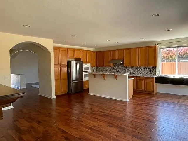 5005 Beach Wood Dr — Photo 7