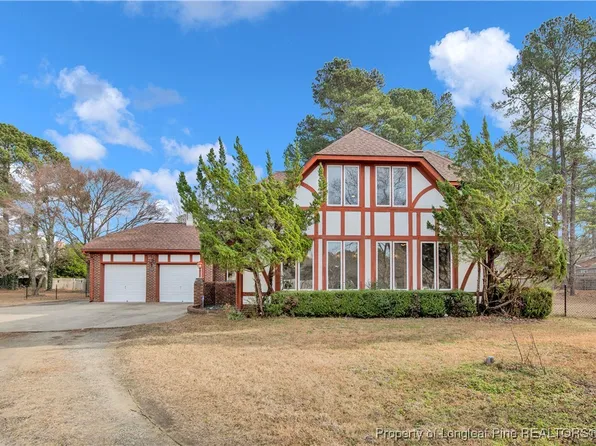 408 Gleneagles Ct, Fayetteville, NC 28311