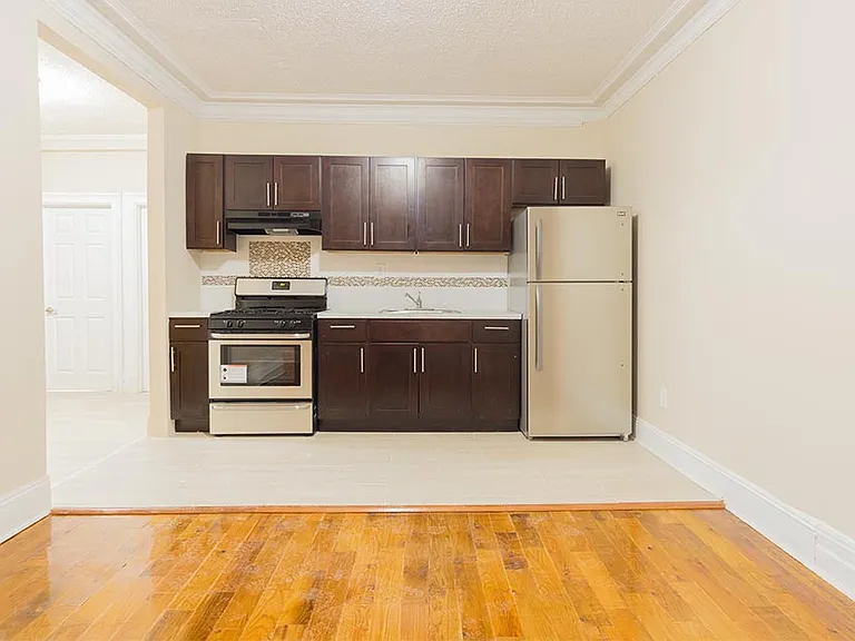 120 South Harrison — Photo 15