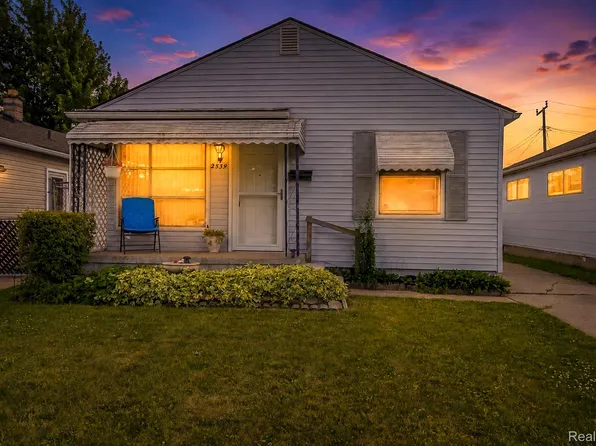 2539 Margaret St, Melvindale, MI 48122
