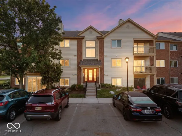 12519 Timber Creek Dr Unit 11, Carmel, IN 46032
