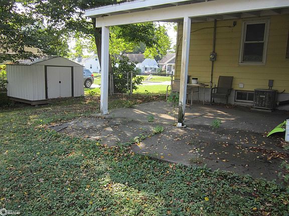 5th image of 2220 Burlington Ave