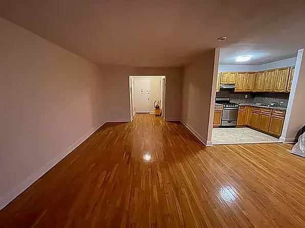 164-20 Highland Ave #2P, Jamaica, NY 11432