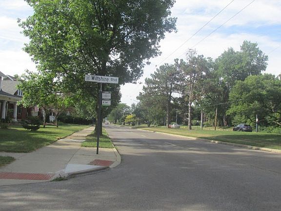 5th image of 1814 Far Hills Ave