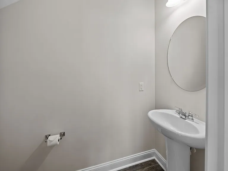 147 Ainsdale Dr — Photo 35