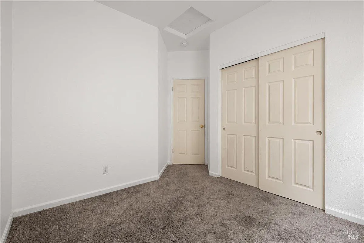 1447 Tammy Way - Photo 11