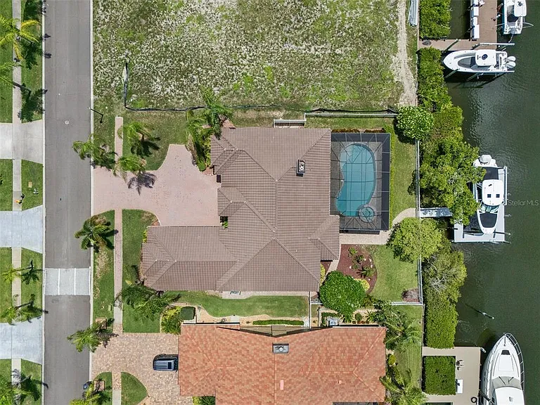 949 Allegro Ln — Photo 7