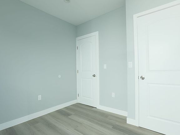 5th image of 6427 S Victoria Ave #6433-1/2
