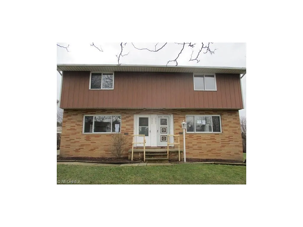 8230 Green Dr photo 1