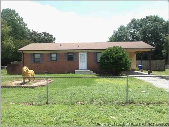 1402 Mack St, Spring Lake, NC 28390