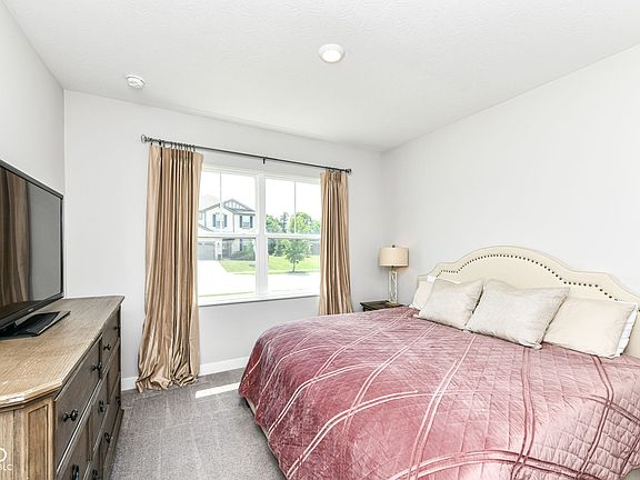 5th image of 16386 Sedalia Dr