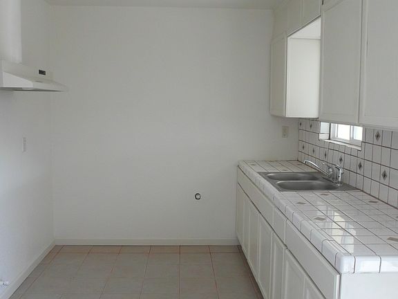 5th image of 3638 E McKenzie Ave