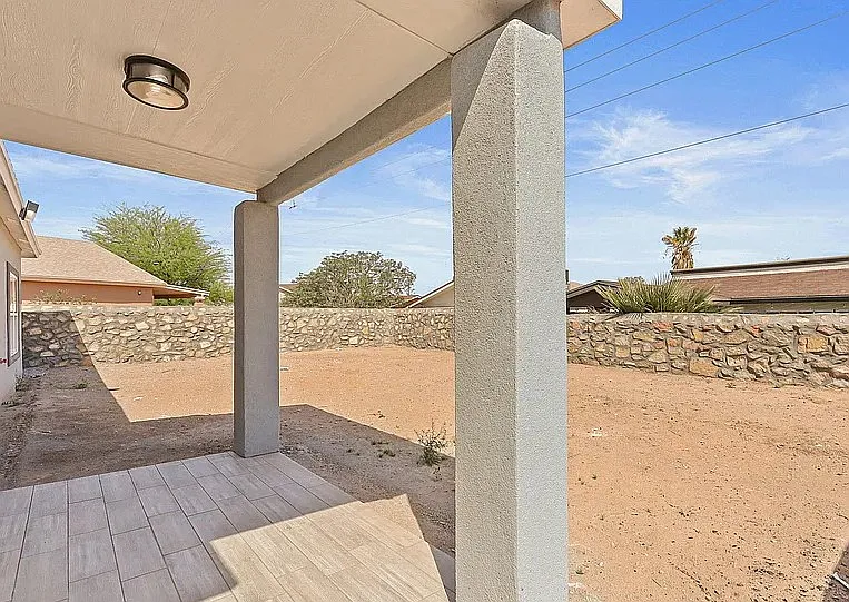 9358 La Morenita Cir — Photo 15