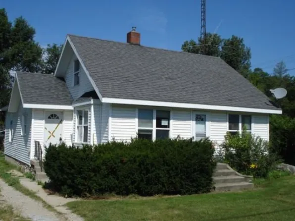 2845 S Oceana Dr, Shelby, MI 49455
