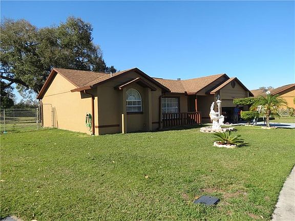 3rd image of 2348 Royale Oaks Blvd