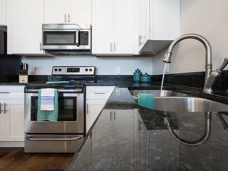 Broadway Apartments — Photo 13