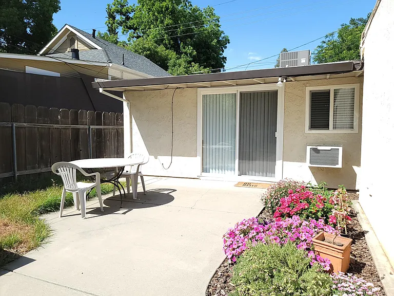 1534 Normal Ave #2 — Photo 1