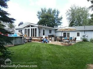 5007 W Wackerly St, Midland, MI 48640