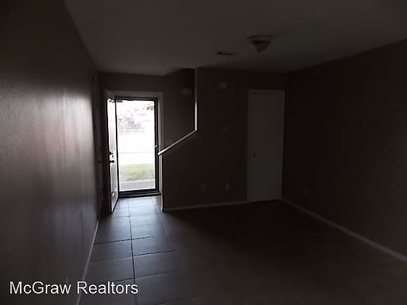 3rd image of 1128 N Eagle Ln #54