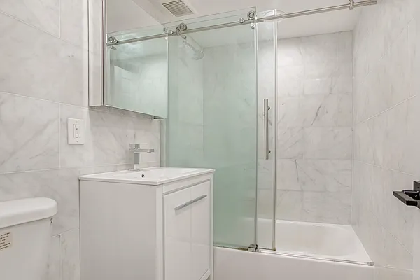 Rented by Creed Realty Group | media 25