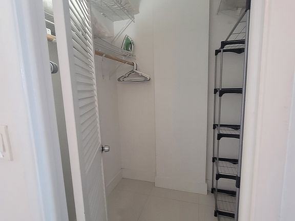 3rd image of 19380 Collins Ave Ph 21