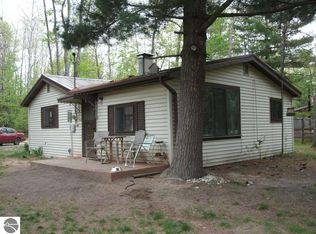 1187 Ziggy Rd, Farwell, MI 48622
