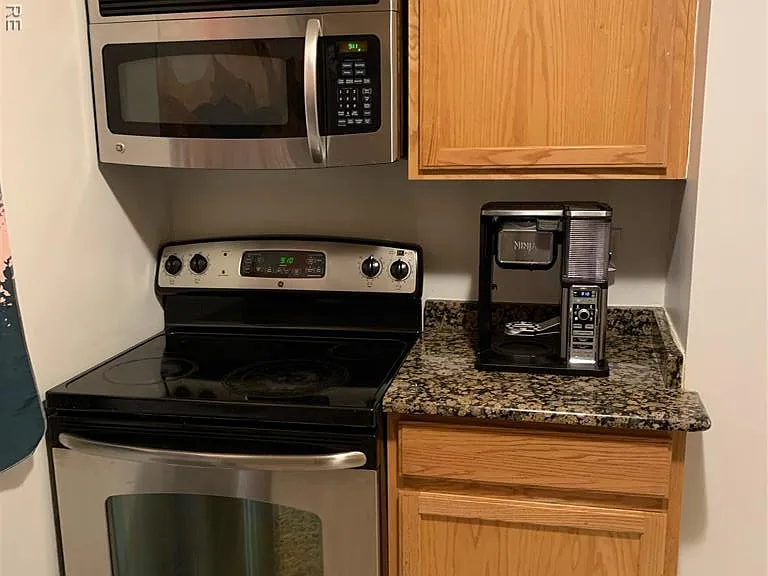 15 E Kirby St #528 — Photo 5