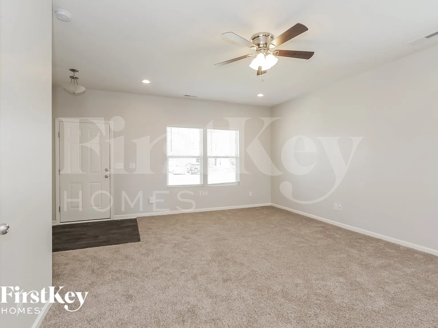 3 bed, 2.5 bath, 2315 sqft, $2,535 — Photo 3