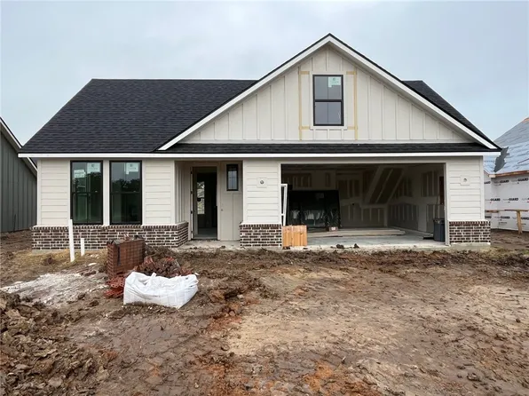 4056 Lakeside Club Dr, College Station, TX 77845