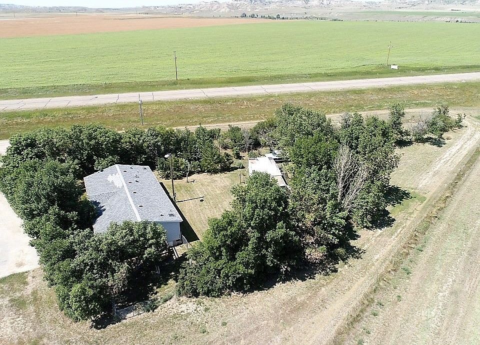 2nd image of 930 Highway 16