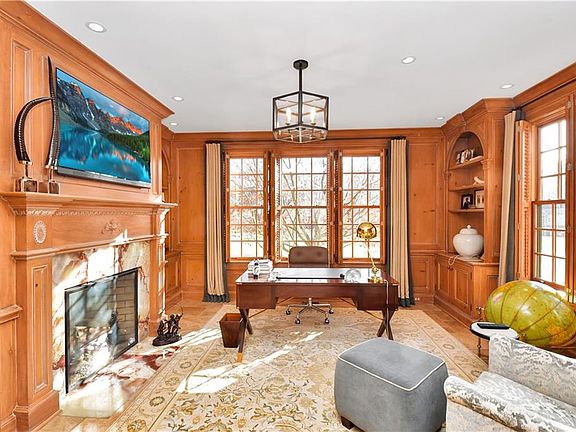 3rd image of 55 Lancaster Ct