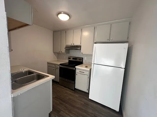 1420 North Mansfield Avenue - 205 — Photo 30