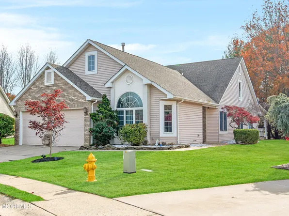 2221 S Chanticleer Court, Toms River, NJ 08755