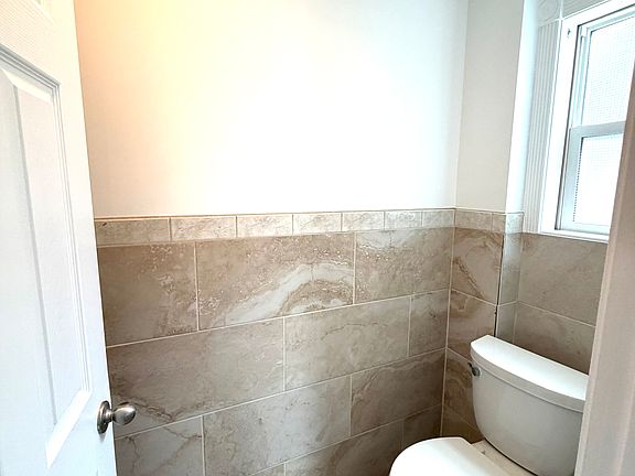 2nd image of 3 Gould St Floor 1