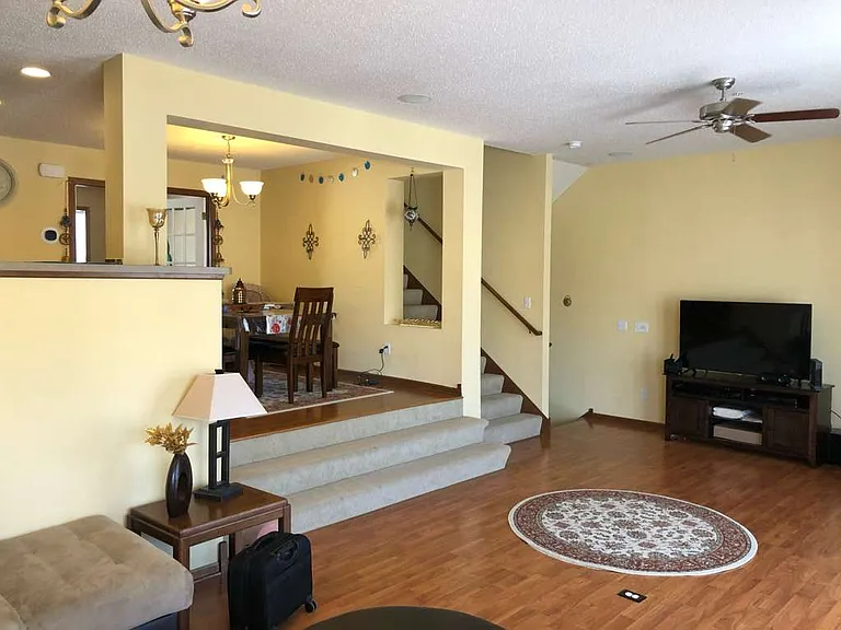 5069 Dunkirk Pl N — Photo 5