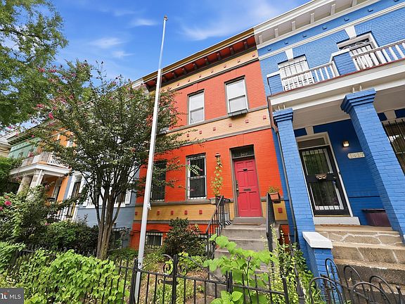 2nd image of 1419 Monroe St NW