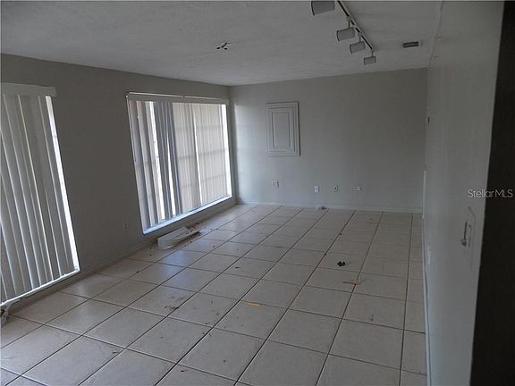 4th image of 6409 Eden Ln