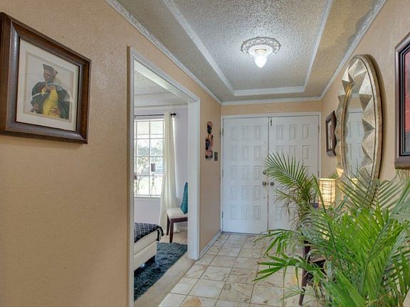 3rd image of 248 Charles St