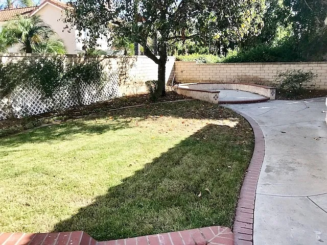 1727 Blossom Ct — Photo 31