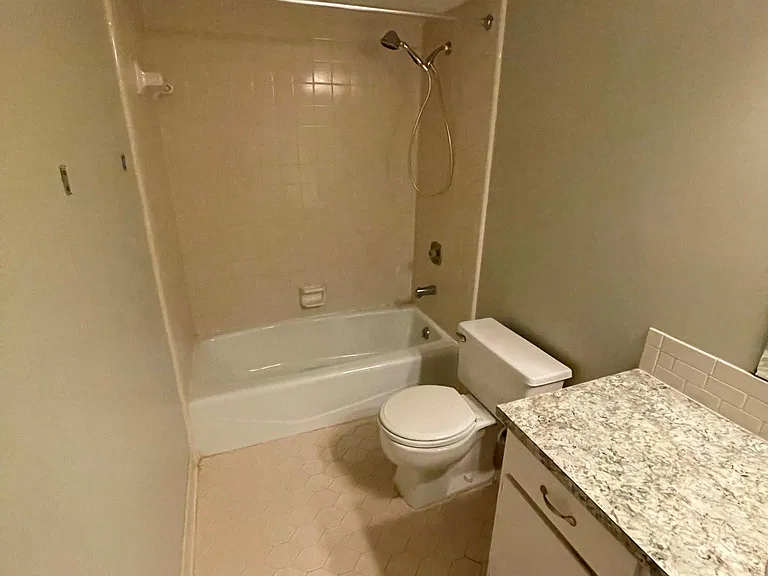 6331 Olde Towne Dr — Photo 10